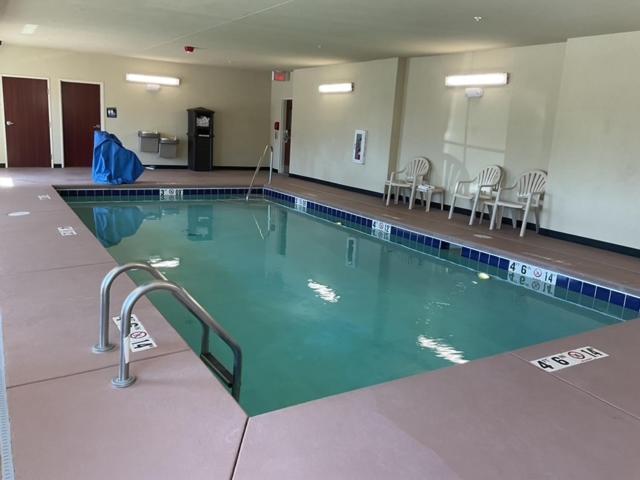 Cobblestone Hotel & Suites - Torrington Dış mekan fotoğraf